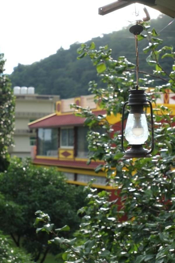 Mvt Guesthouse & Restaurant Rishīkesh Екстериор снимка