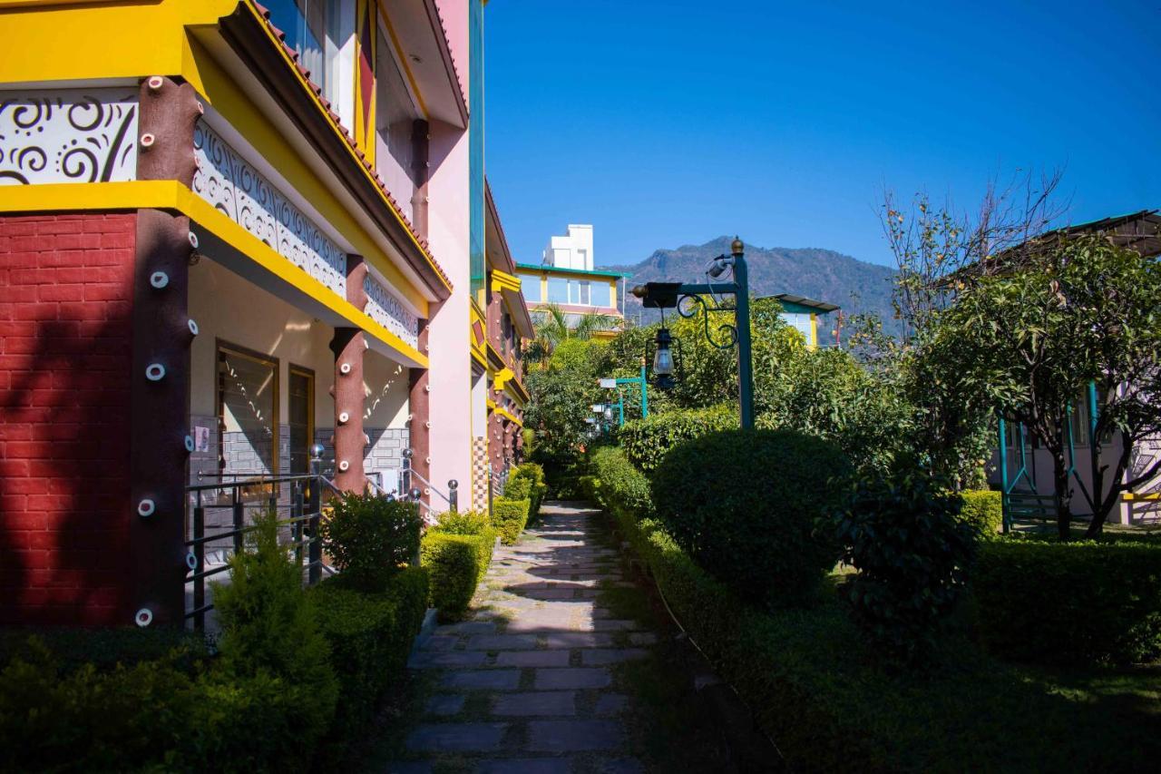 Mvt Guesthouse & Restaurant Rishīkesh Екстериор снимка
