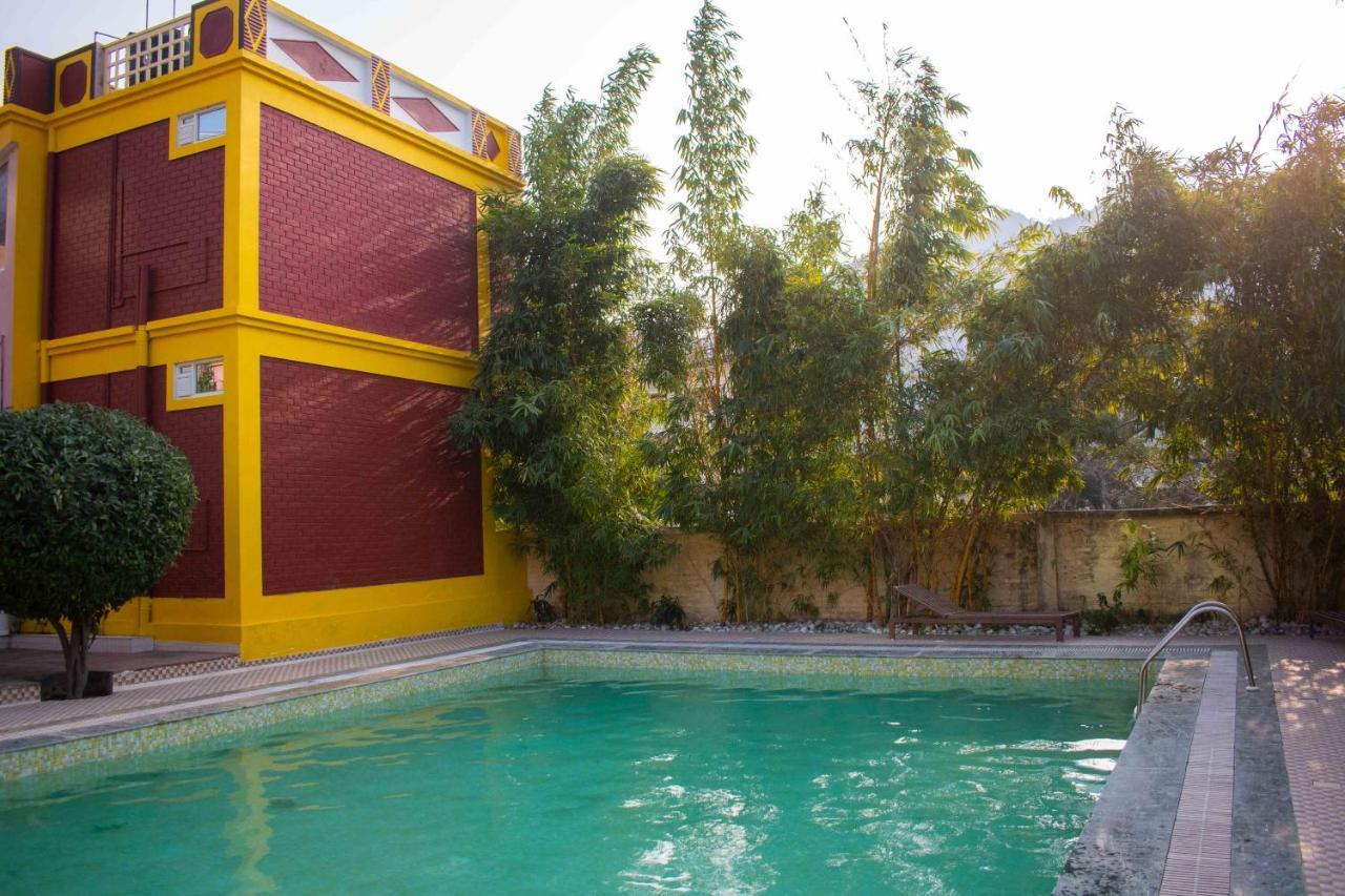 Mvt Guesthouse & Restaurant Rishīkesh Екстериор снимка