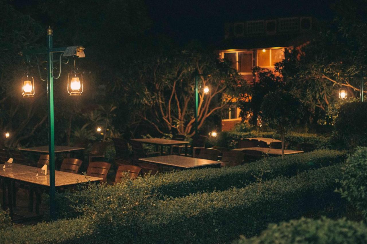 Mvt Guesthouse & Restaurant Rishīkesh Екстериор снимка