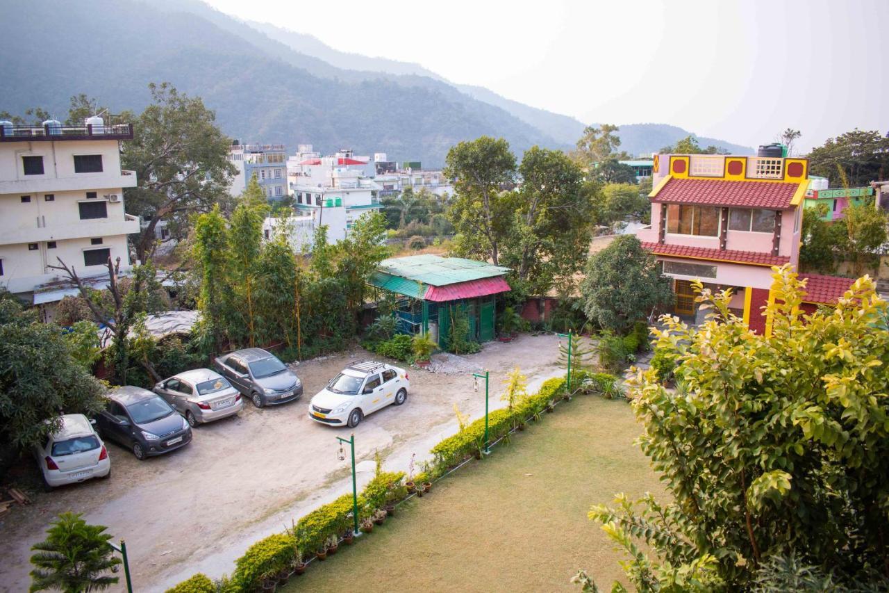 Mvt Guesthouse & Restaurant Rishīkesh Екстериор снимка