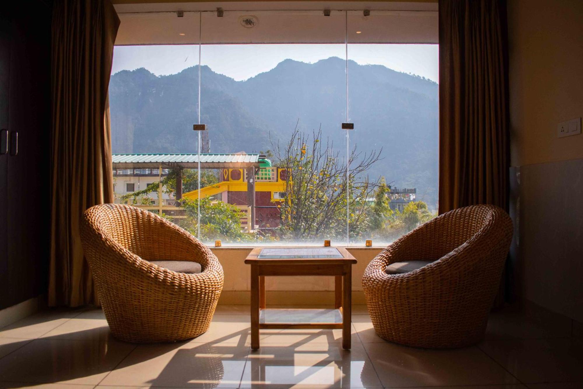 Mvt Guesthouse & Restaurant Rishīkesh Стая снимка